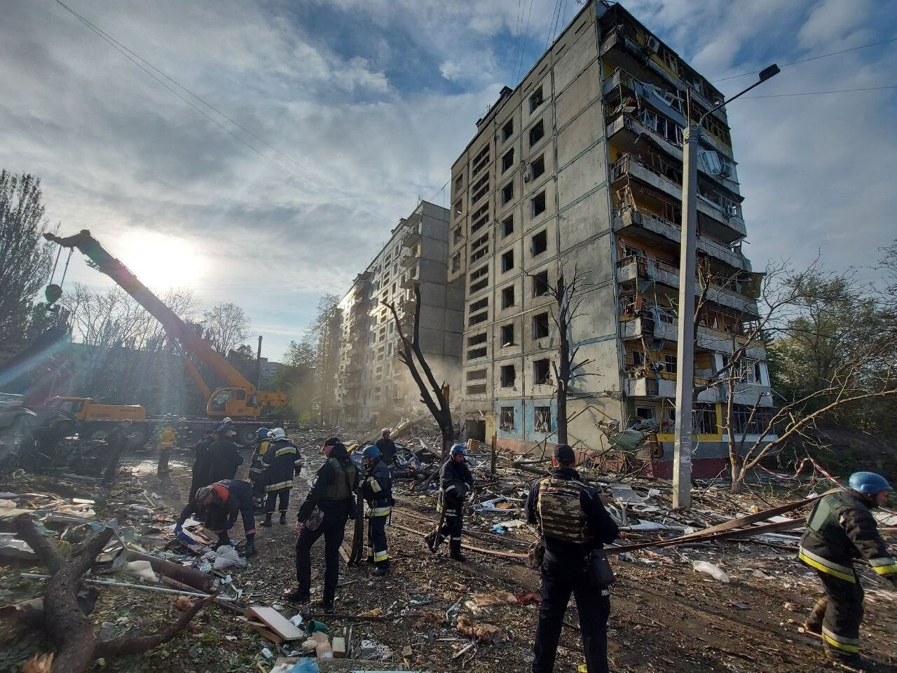 РФ вдарила по Запоріжжю: є жертва та постраждалі (фото, відео)