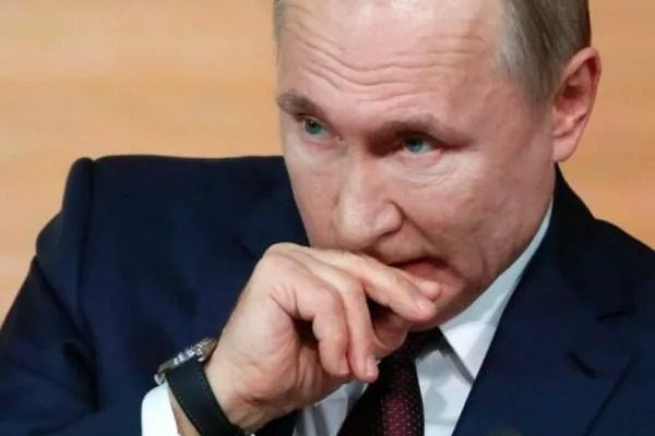 Путін запропонував зупинити війну на поточній лінії фронту – FT