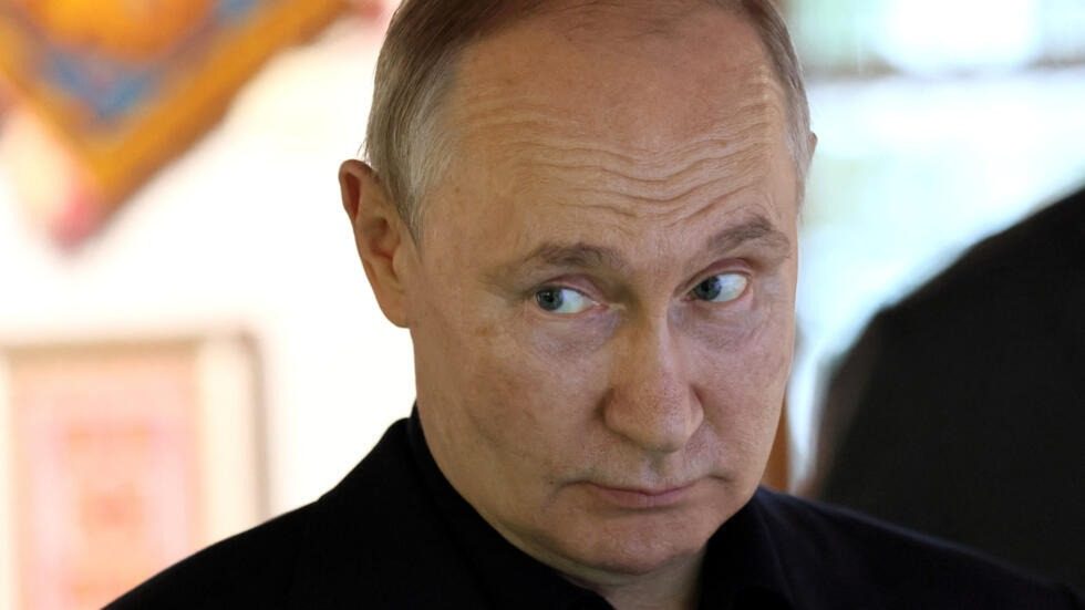 Эксперт раскрыл истинную цель «перемирия» Путина на 9 мая