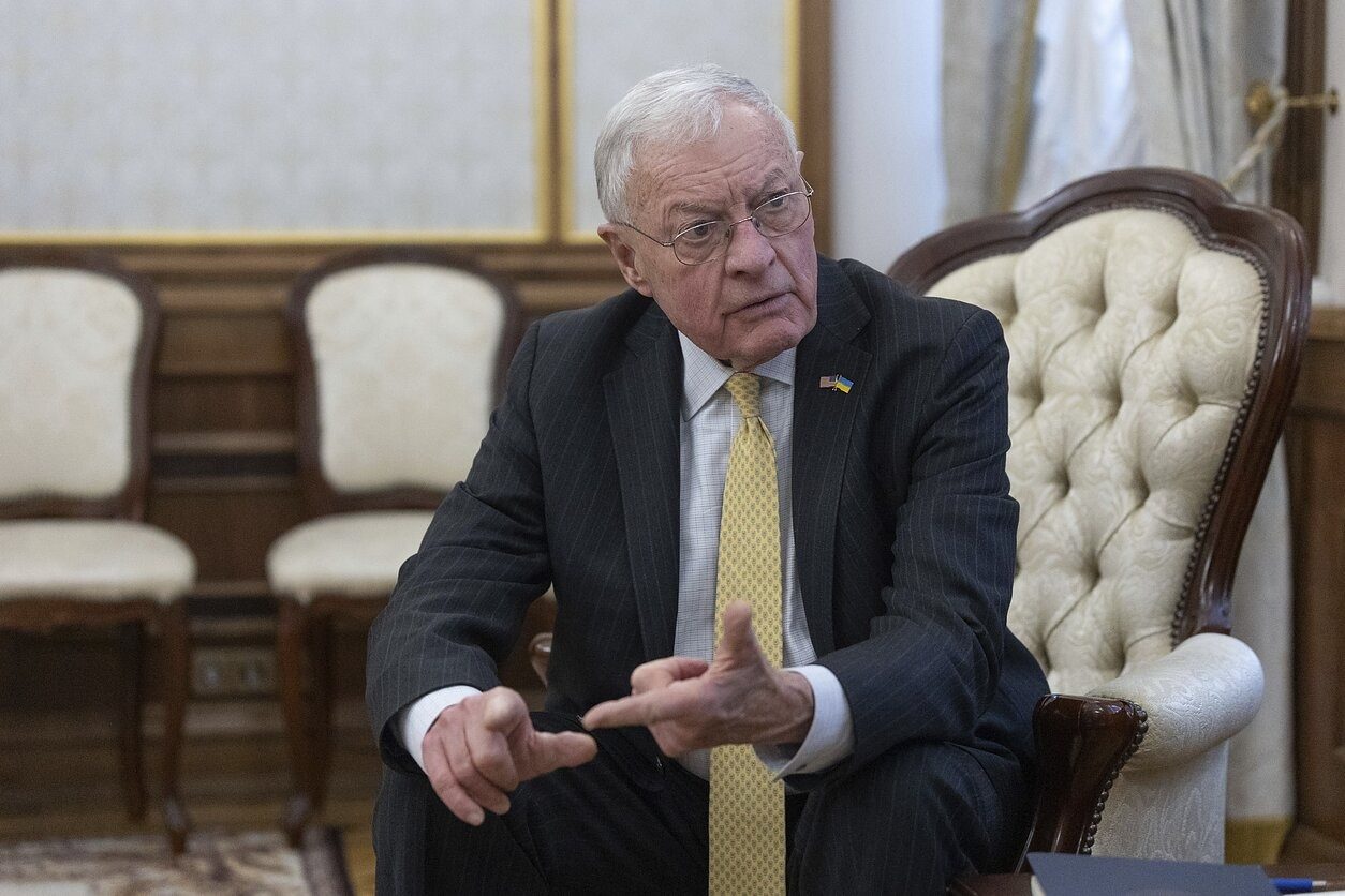 “Мої слова по Україні спотворили”: Келлог в люті від ЗМІ