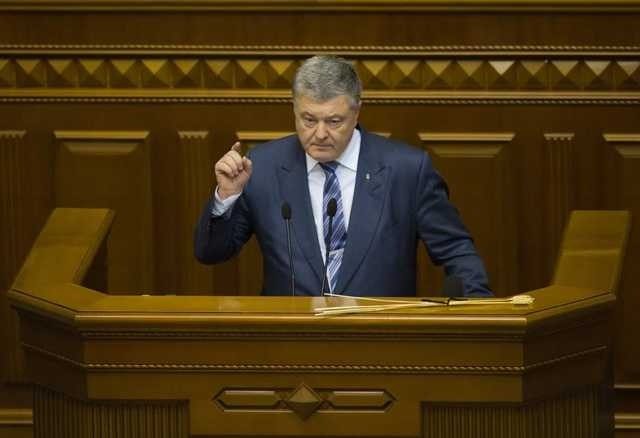Порошенко у Раді закликав об’єднуватися заради смерті Путіна