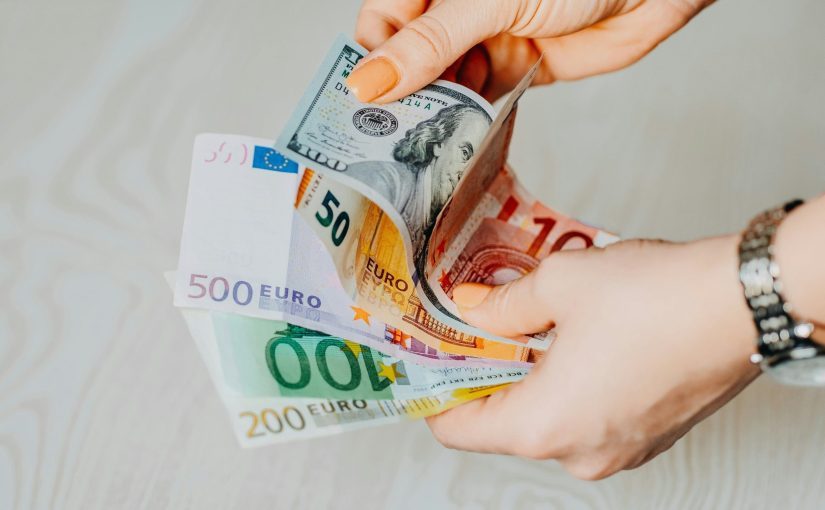 Курс євро до долара зріс: які плюси та мінуси для України ➤ Prozoro.net.ua