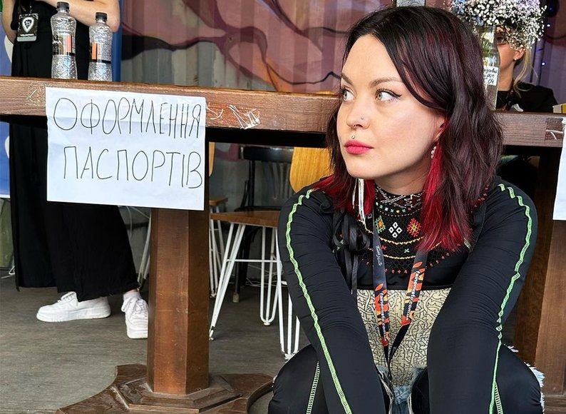 Українську співачку з РФ можуть посадити за виступи в Україні