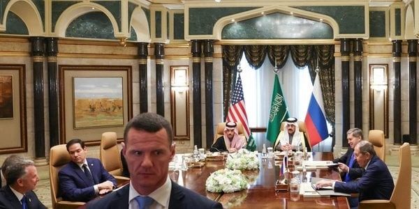 Не поділили стілець: посли Путіна зганьбилися на переговорах із США