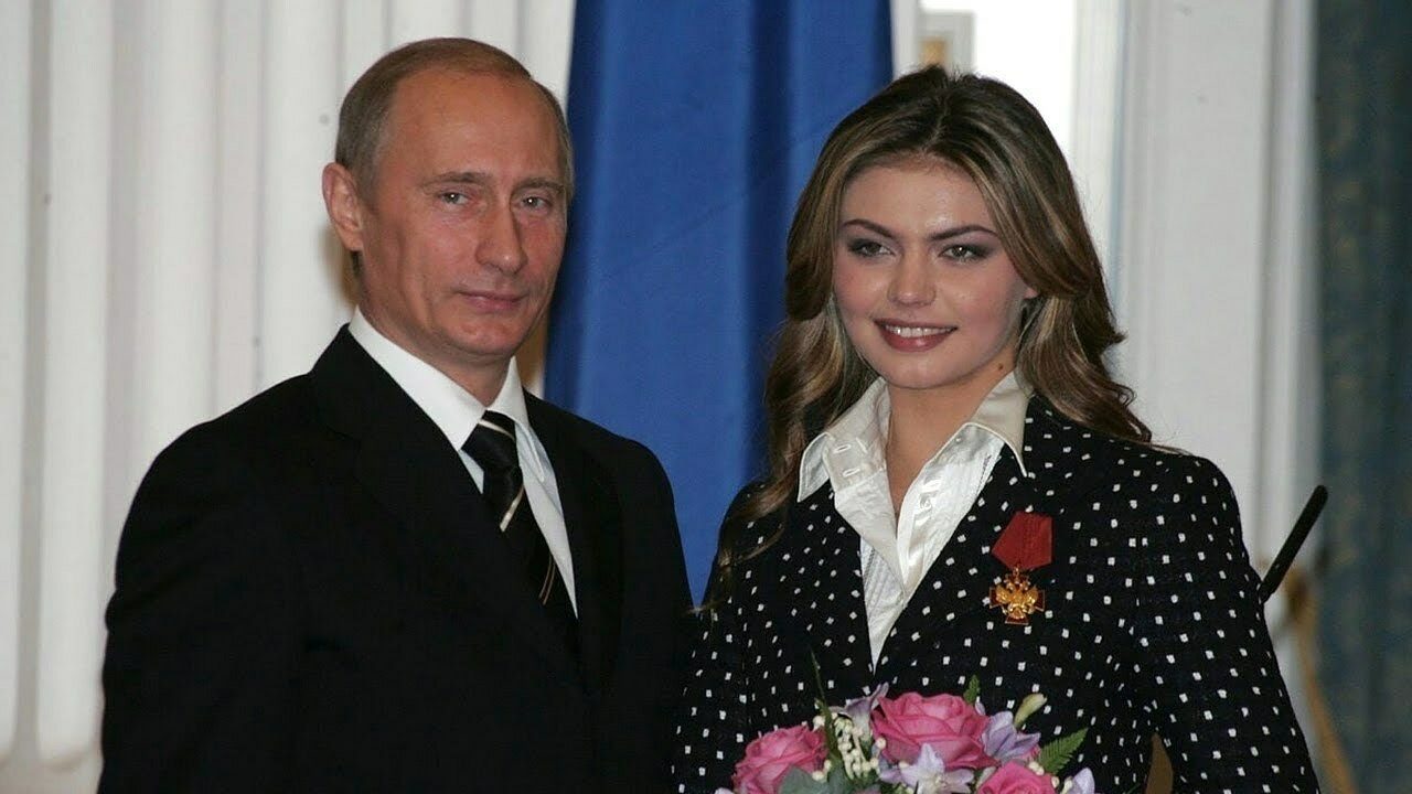 Тайный сын Путина от Кабаевой: появились первые фото мальчика