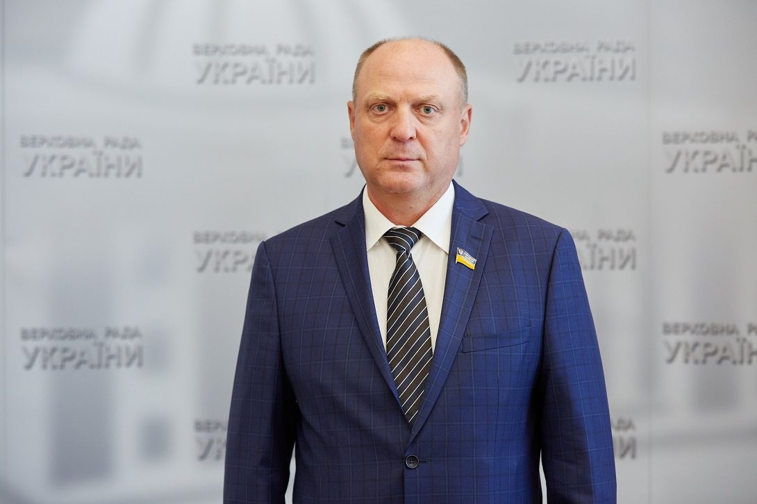 Нардеп Бурмич жалуется на маленькую зарплату, но имеет миллионы в недвижимости