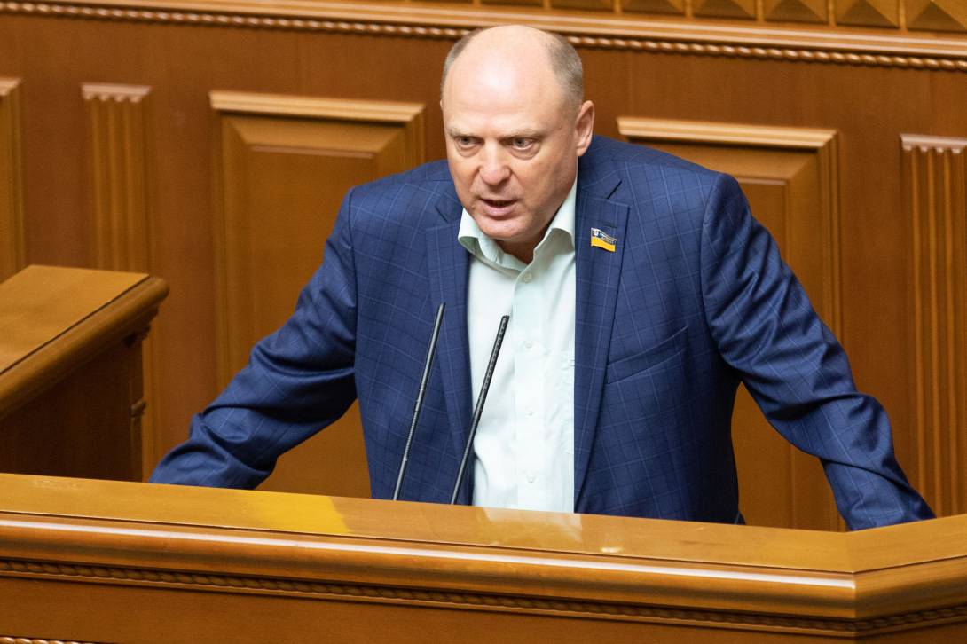 Нардеп Бурмич жалуется на маленькую зарплату, но имеет миллионы в недвижимости