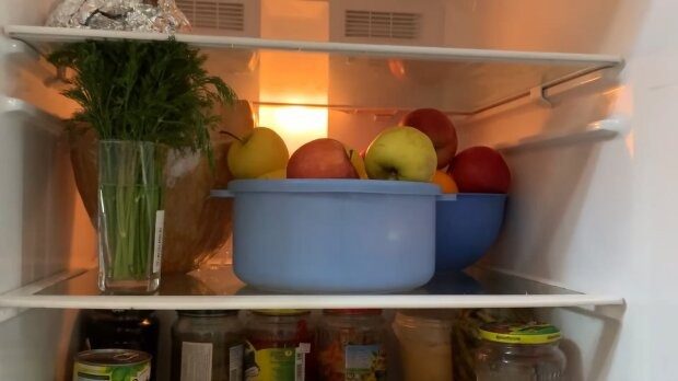 Ці продукти небезпечно зберігати у дверцятах холодильника