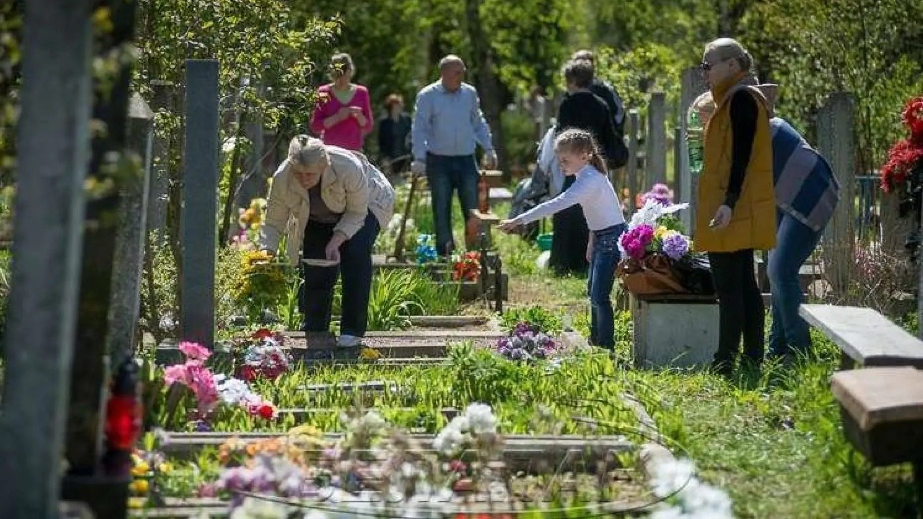 Поминальные дни отменяются: украинцам запретили идти на кладбища ➤ Prozoro.net.ua