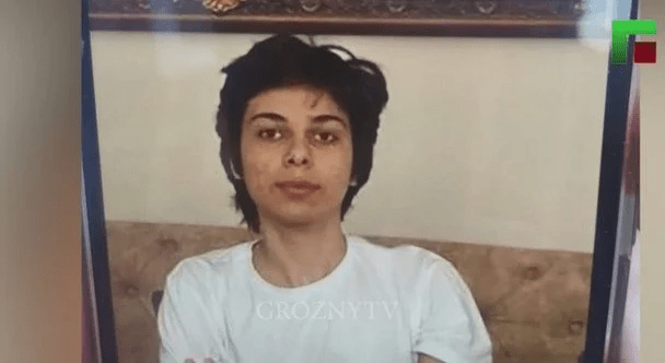 В Чечне кадыровцы публично казнили напавшего на силовиков 17-летнего юношу (фото)