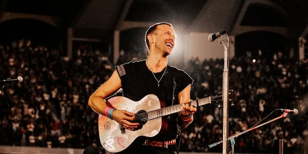 Кріс Мартін із Coldplay зробив заяву про Путіна і зганьбився на сцені