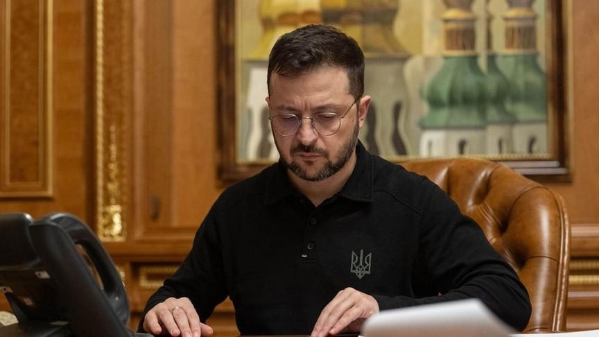 Зеленский подписал закон о 50% скидке на штрафы от ТЦК