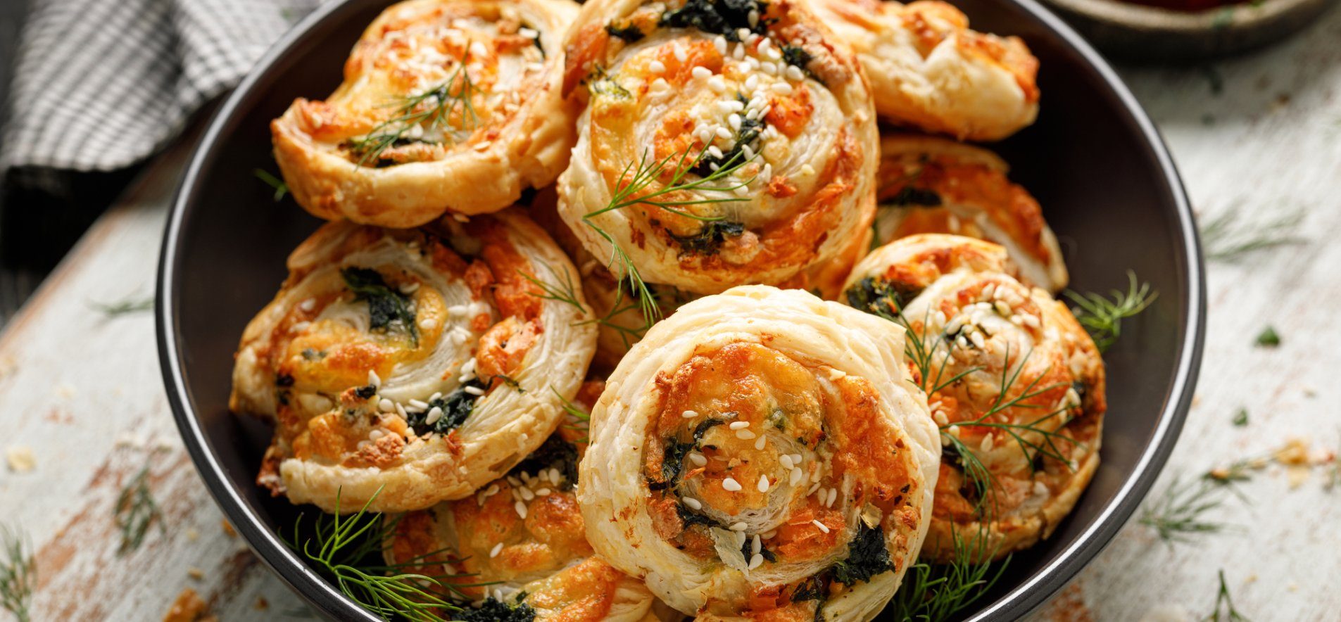 Улитки из теста с мясом и сыром: быстро и просто ➤ Prozoro.net.ua