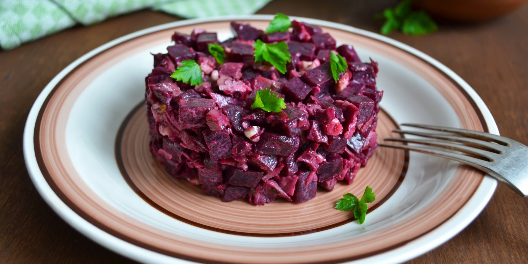 Полезный и вкусный салат из свеклы: минимум ингредиентов