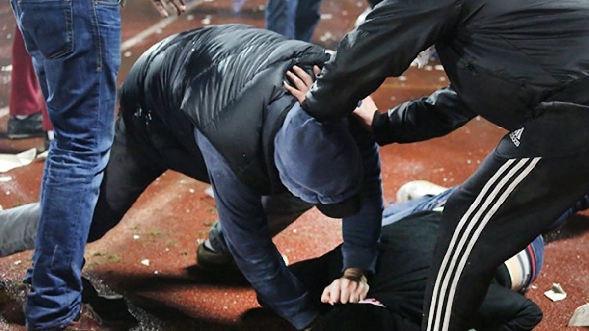 В Польше мужчина напал на украинца из-за языка: чем закончилось