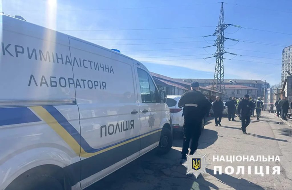 Взрыв на рынке "Юность" в Киеве: полиция назвала причину (фото) 5 Взрыв на рынке "Юность" в Киеве: полиция назвала причину (фото)