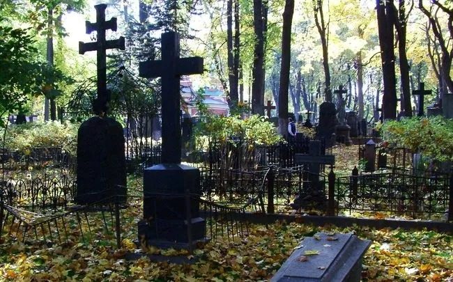 Молча уходить нельзя: что нужно сказать уходя с кладбища ➤ Prozoro.net.ua