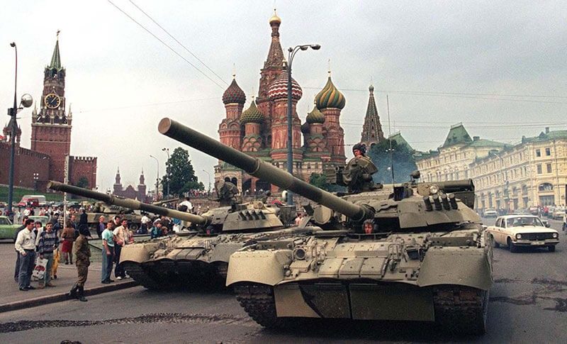 “Сценарій СРСР”: експерт назвав варіанти для економіки РФ 2025-го ➤ Prozoro.net.ua