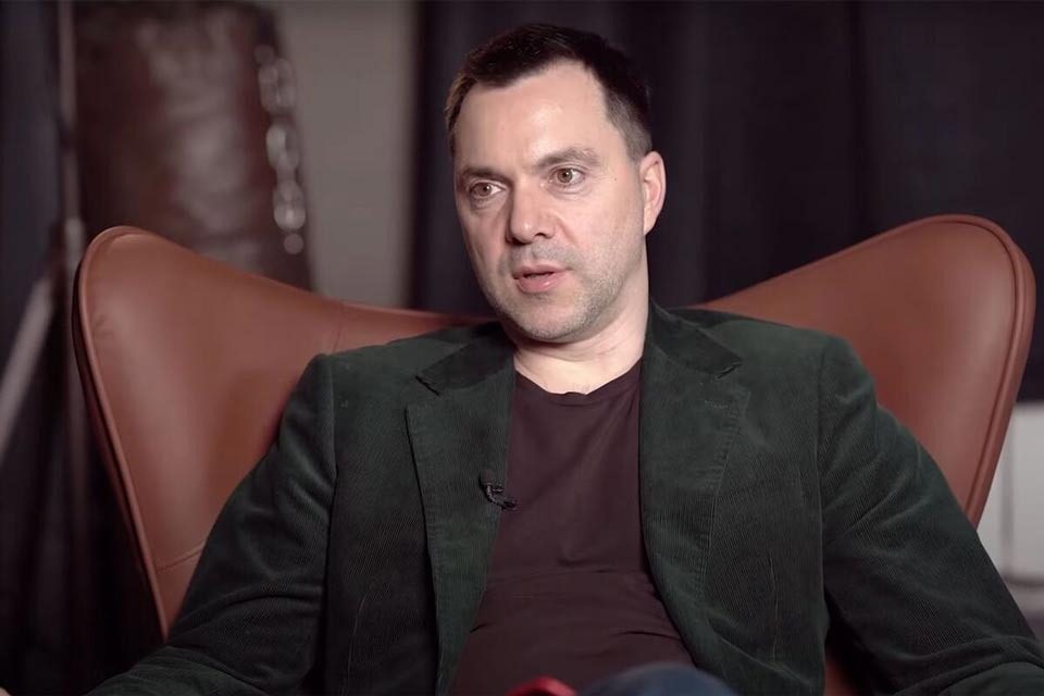 Безугла відповіла на санкції проти Арестовича: поставила одне запитання
