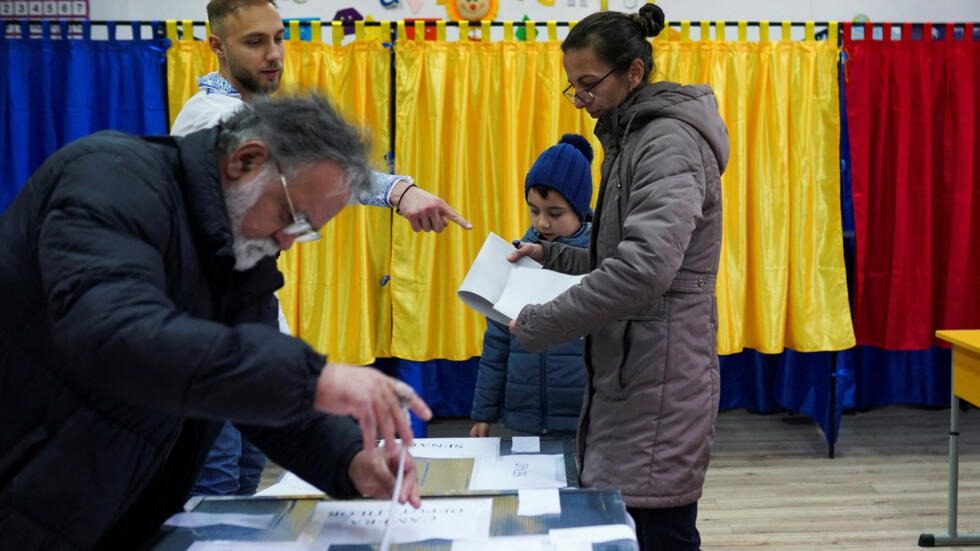 Вибори в Румунії: у 2-й тур вийшов небезпечний для України кандидат