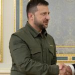Примирение в Ватикане: посмотрите, кому Зеленский пожал руку ➤ Prozoro.net.ua
