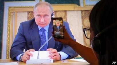 Прикривається переговорами: експерт пояснив, що задумав Путін