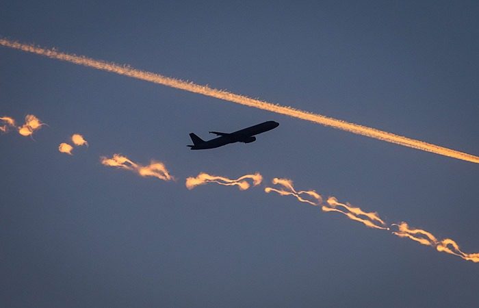 Молния ударила в самолет с Арестовичем: подробности