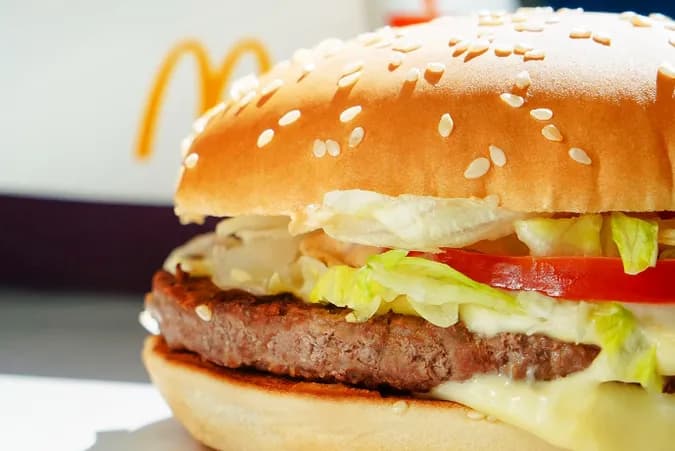 Біг Тейсті зникне з McDonald’s: українці продають бургер на OLX ➤ Prozoro.net.ua