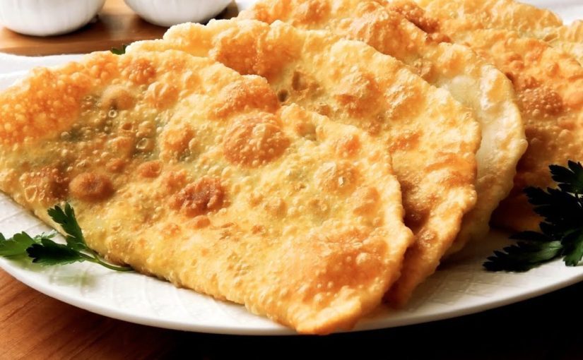 Удачный бюджетный рецепт: хрустящие чебуреки без мяса с ароматной зеленью ➤ Prozoro.net.ua