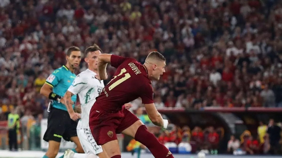 70-тисячний Олімпійський стадіон влаштував овації Довбику (відео)