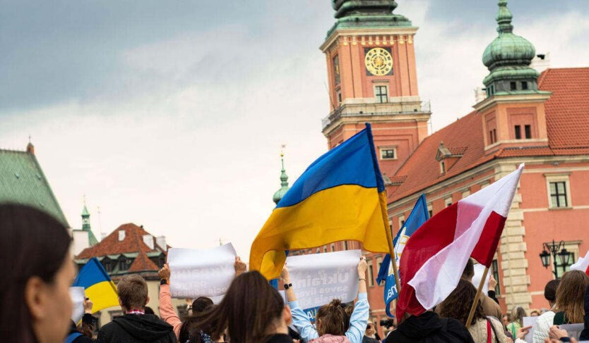Після виборів у Польщі для українських біженців будуть зміни
