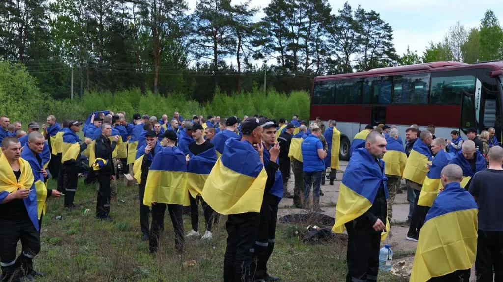 Наши – свободны. Наши дома: состоялся новый обмен пленными 7 Наши – свободны. Наши дома: состоялся новый обмен пленными