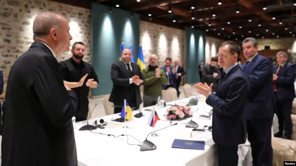 В Стамбуле начались первые прямые переговоры между Украиной и РФ