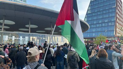 Масштабные протесты на Евровидении-2025: Израиль освистали, а митингующие показали флаги Палестины (фото)
