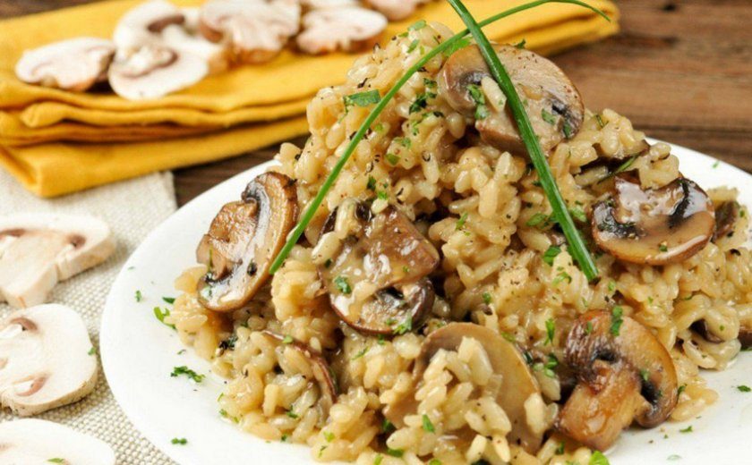 Сливочное ризотто с грибами и пармезаном
