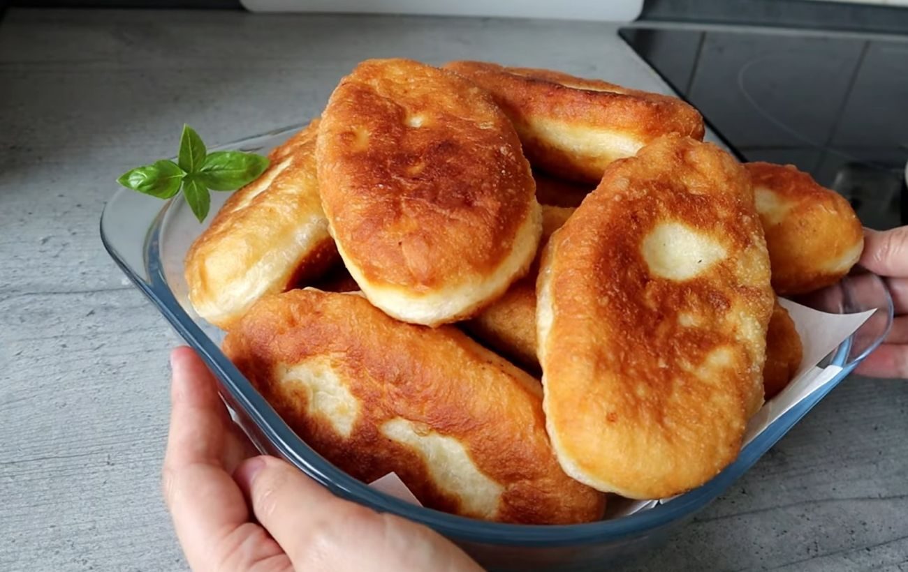 Смажені пиріжки, які смачніші за ті, що на ринку: кулінарка поділилася простим рецептом