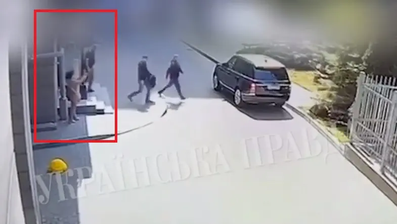 Видео покушения на Стерненко: кадры шокируют 4 Видео покушения на Стерненко: кадры шокируют