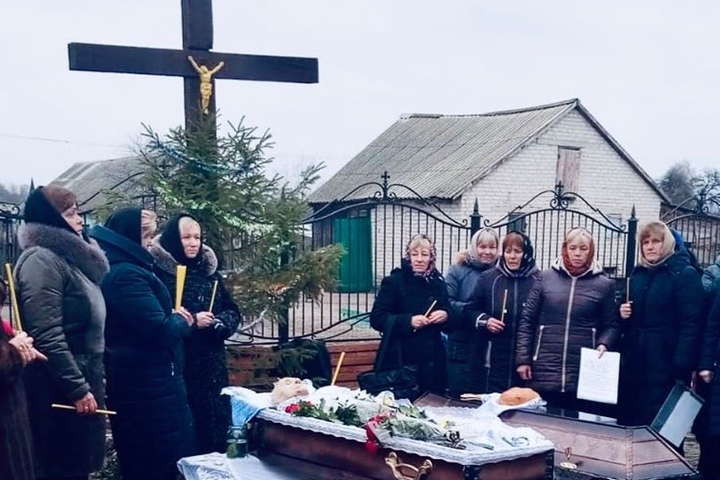 Що має бути у труні з покійним: давні традиції 