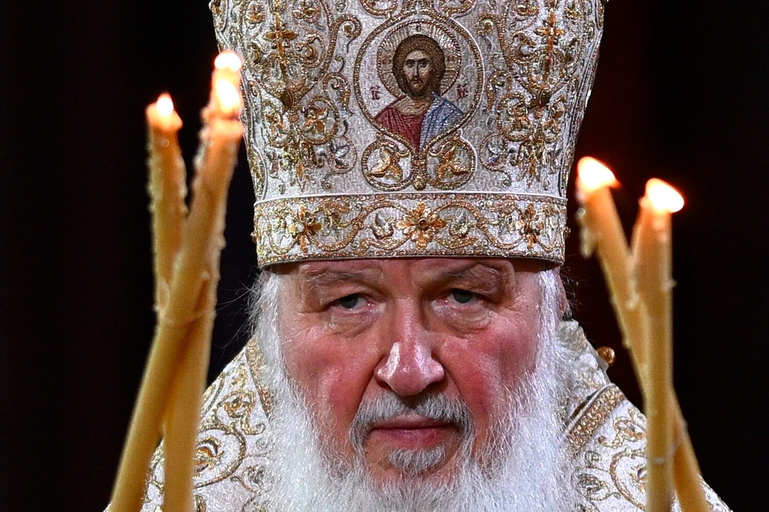 Патріарх Кирило з’явився із краденою річчю українського митрополита ➤ Prozoro.net.ua