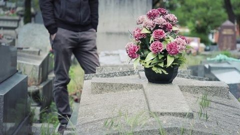 Чому у Троїцьку батьківську суботу не можна плакати за покійними
