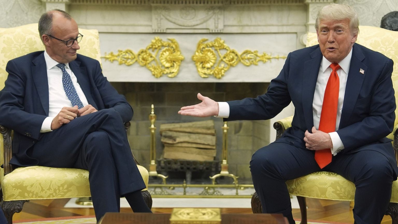Трамп пытался подколоть Мерца, но тот мощно ответил (видео)
