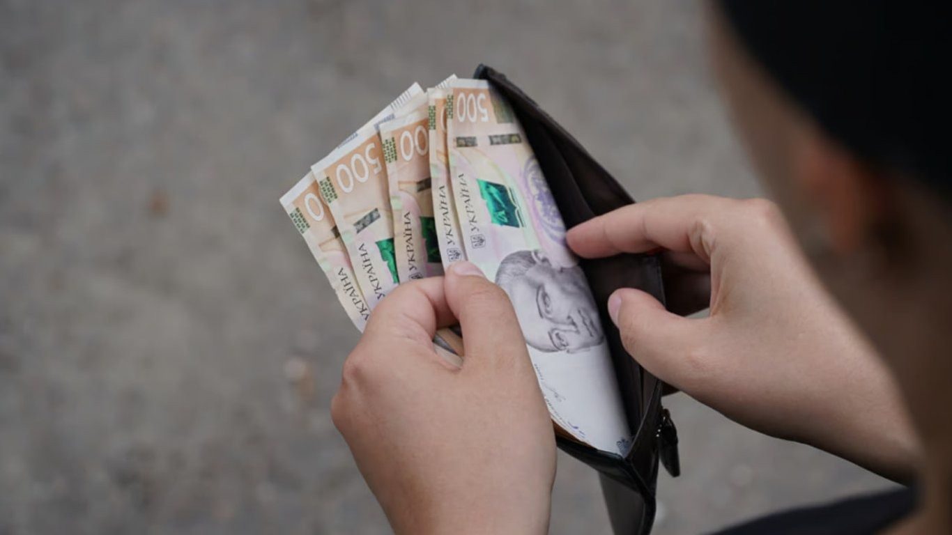 В Украине назвали самые востребованные профессии: кого не хватает