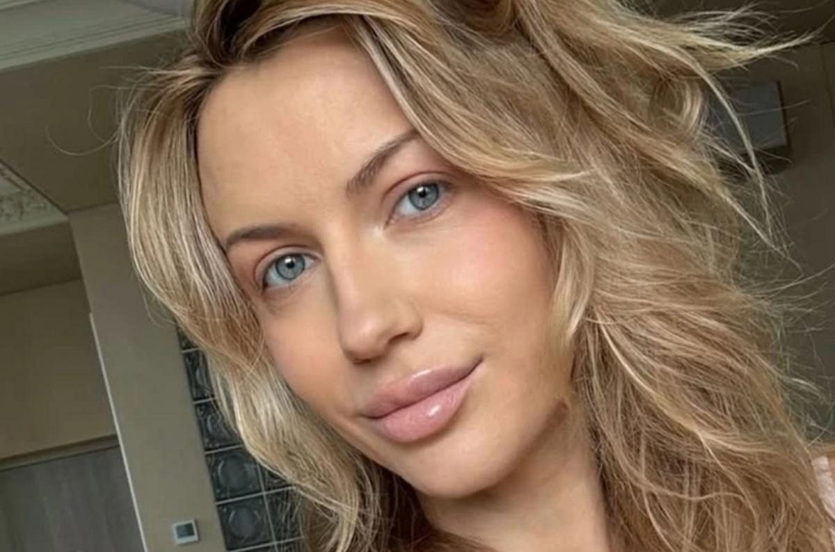 «Только для кормления»: Никитюк показала фото бюста после родов ➤ Prozoro.net.ua