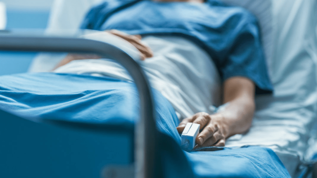 Пожар в ужгородской больнице унес жизни пациента: что произошло