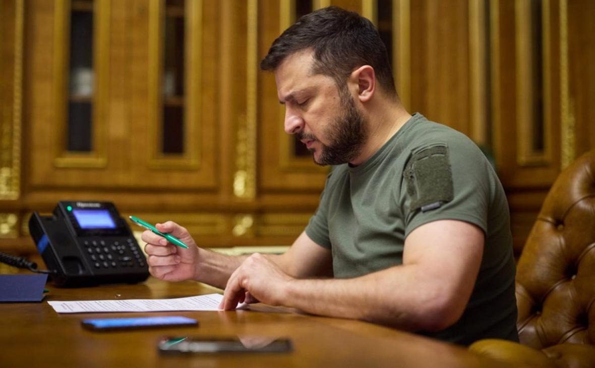 Президент підписав укази про службу у ЗСУ: що в них