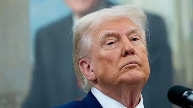 Відомо, як відреагував Трамп на удари СБУ по літаках РФ ➤ Prozoro.net.ua
