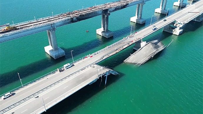 Крымский мост: вспоминаем все три удара Украины по переправе