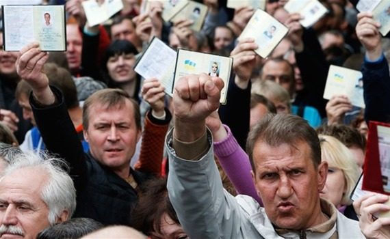 “Такого не було”: ціле місто вийшло на протест через дії РФ ➤ Prozoro.net.ua