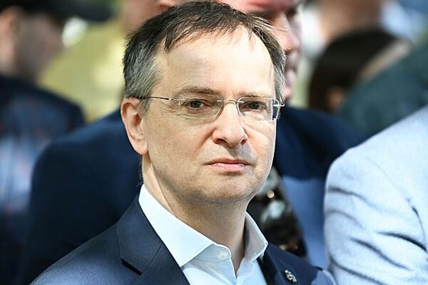 Садовый объяснил, кто может лучше всего вести переговоры с РФ