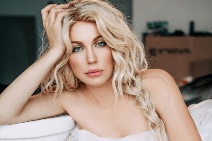 Блогер Монро откровенно рассказала о своих отношениях и прокоментировала слухи о сыне